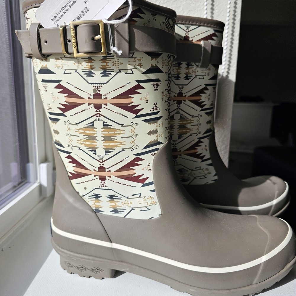 Pendleton Woolen Mills Geometric Pattern Rain Boo… - image 2